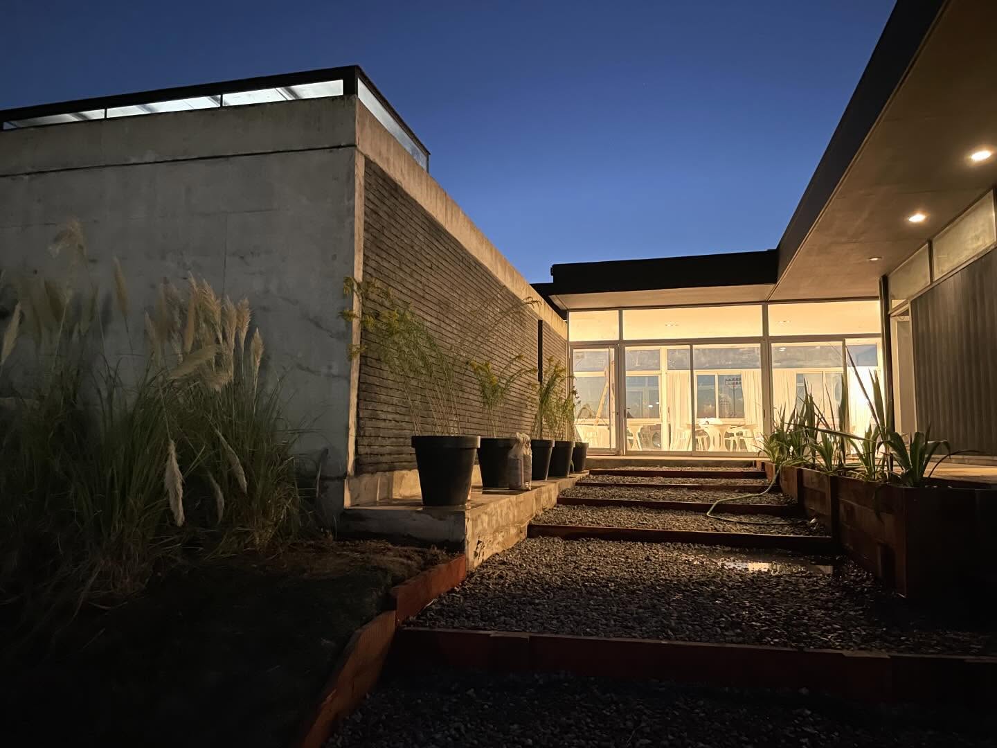 Obra SB5 junto a Belfast